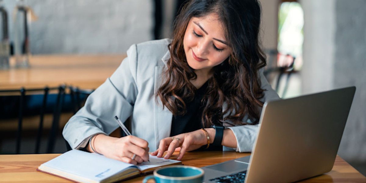 How to Structure My Essay with Expert Guidance?