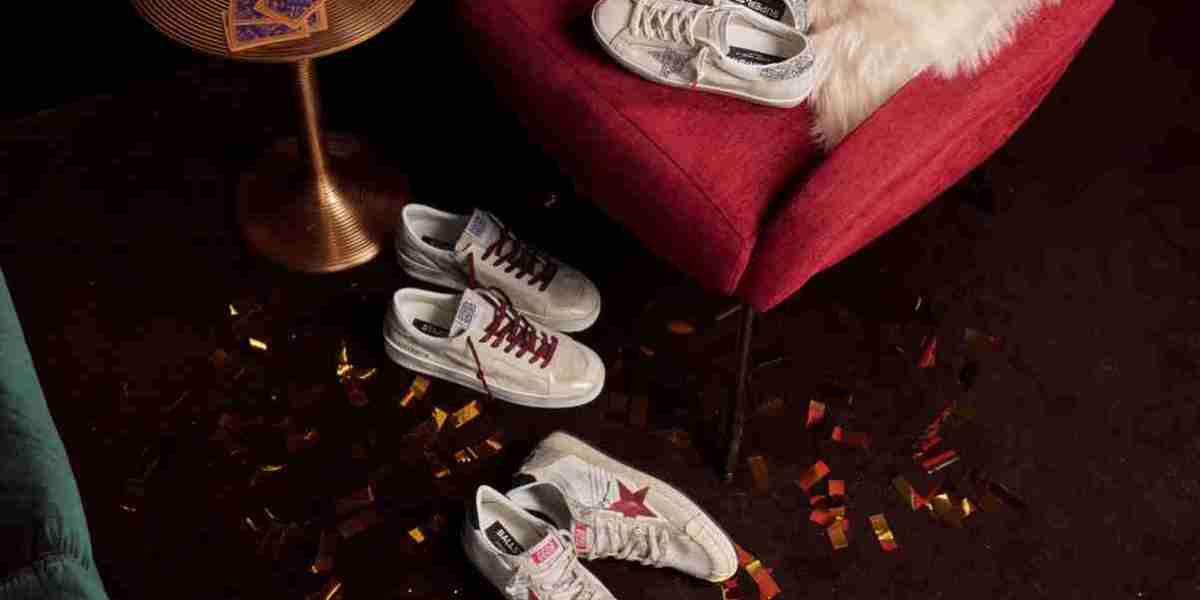 Golden Goose Space-Star Sneakers upside is that the designers