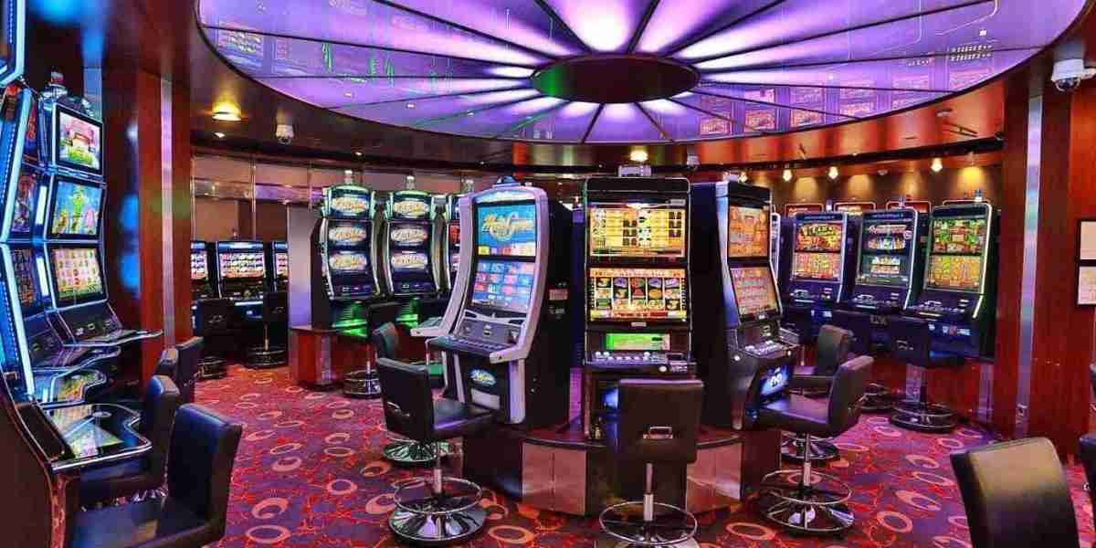 Casinos in Your Pocket: The Mobile Gaming Revolution