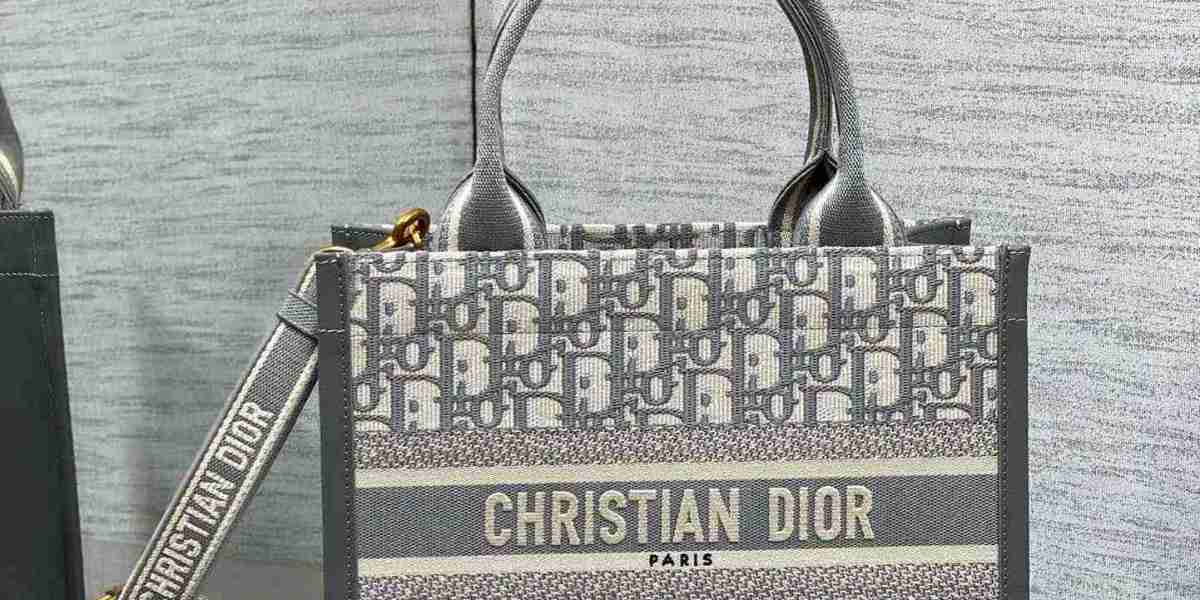 Dior Handbags On Sale The Hottest Models