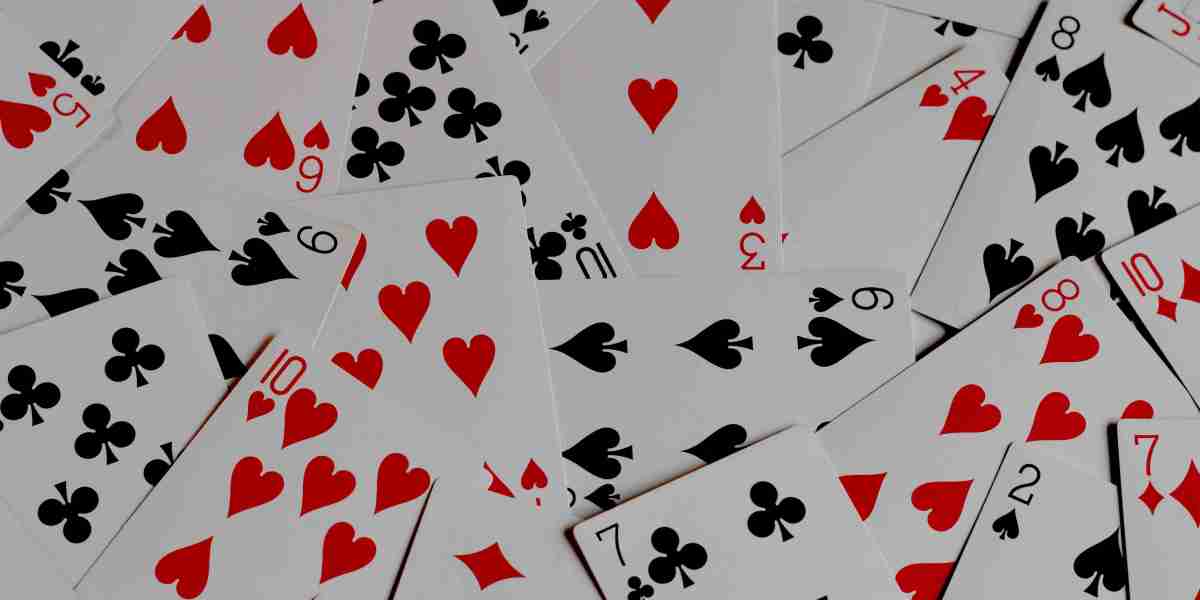 Μελλοντικές τάσεις στα φρουτάκια διαδικτυακών καζίνο: Τι να περιμένουμε το 2025 και πέρα